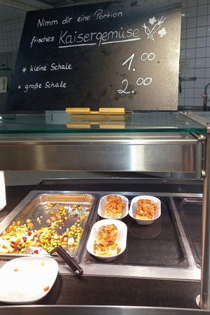 kaisergemüse ⚠ACHTUNG: BAGUETTE DANEBEN IST NICHT VEGAN⚠ at IKEA in Kaarst