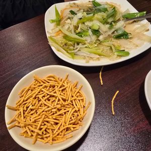 "Veggie Chow Mein" at Bamboo Garden in Westland