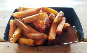 Fries with curry ketchup at Fries Brothers in Zurich