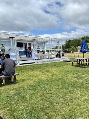 Outdoor seating   at Kate's Food Truck in Jericho