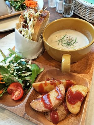 Lunch set at Vegetiger オヤサイキッチン  TORAYA VEGETIGER SECOND-ROOM in Nagoya