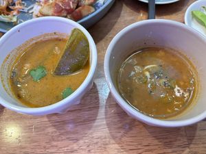Tom Yum Nam Khon Soup and Mexican Organic Lentil Soup  at Vegetiger オヤサイキッチン  TORAYA VEGETIGER SECOND-ROOM in Nagoya
