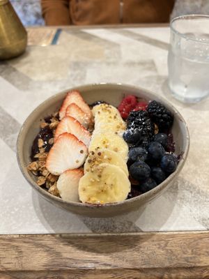 Açaí Bowl!  at Asakara Good Store in Osaka