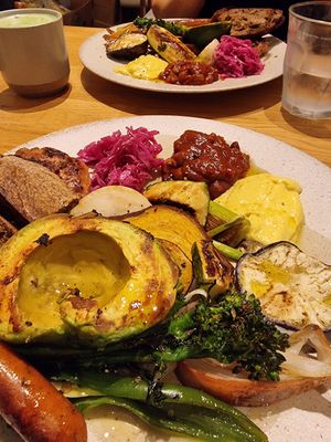 Australian breakfast at Asakara Good Store in Osaka