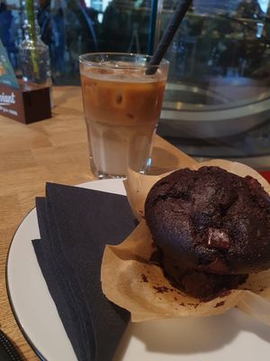  at Mayersche Café in Dusseldorf