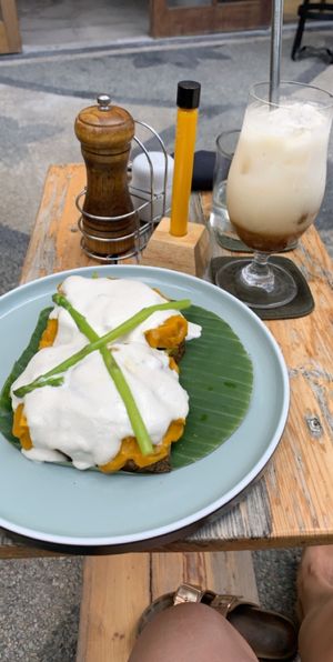 Toast Benedict at Living Food Lab Canggu in Canggu