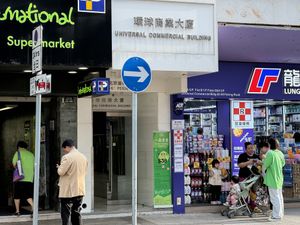 Closer now   at Yat Sum Vegetarian - 一森素食 - Tsim Sha Tsui in Kowloon