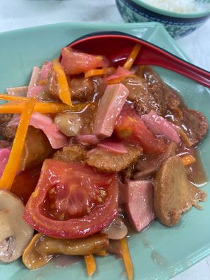 Mock ham with tomato& pickle at Yat Sum Vegetarian - 一森素食 - Tsim Sha Tsui in Kowloon