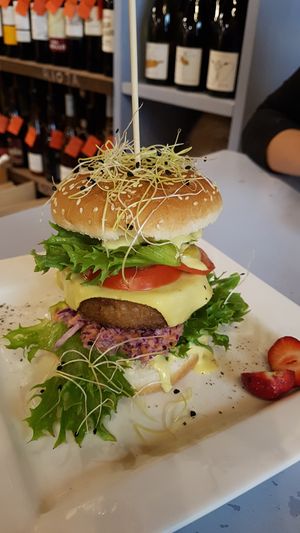 Vegan burger with Beyond Burger steak at Piccadilly Wine and Chocolate in Parnu
