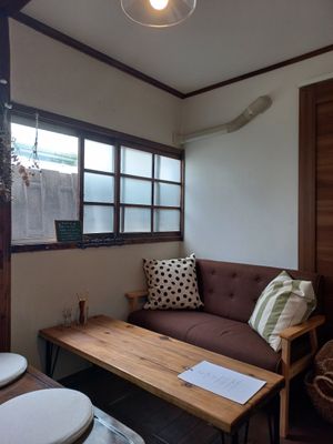 Cosy atmosphere at VEGAN CAFE Kiu 喜雨 in Kobe