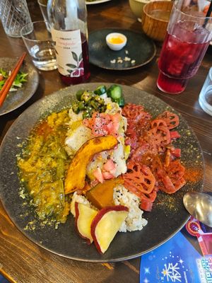 Adult curry meal at VEGAN CAFE Kiu 喜雨 in Kobe