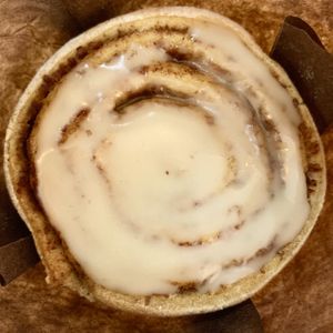 Vegan cinnamon bun at Zest in Dubai