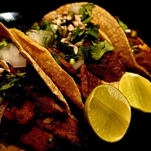 Tacos de suadero  at Punto V in Mexico City