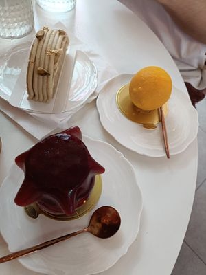 Patisseries - jam jar, lemon elderflower cake, pistachio tart at Cream Dream in London