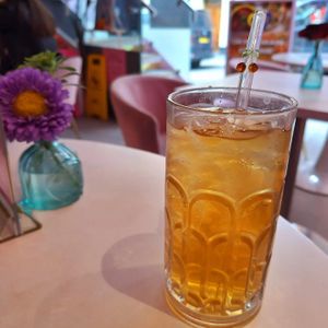 Peach iced tea at Cream Dream in London