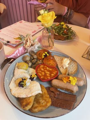 Full English Breakfast  at Cream Dream in London