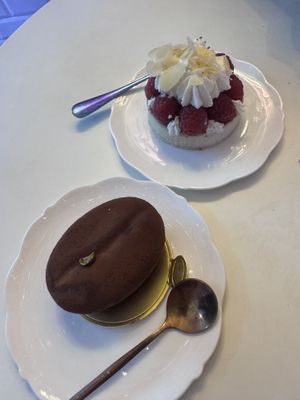 Coffee Carmel cans and raspberry and marzipan cake   at Cream Dream in London