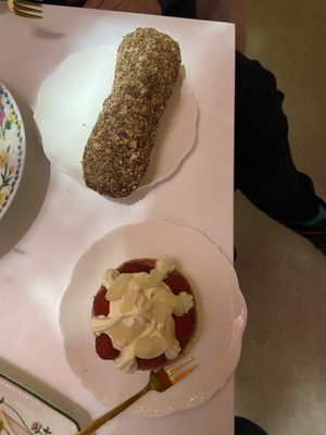 Vanilla eclair (WOW) and raspberry pastry ❤️  at Cream Dream in London