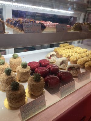 I can buy flowers - violet and blueberries  at Cream Dream in London