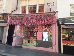 Cute exterior at Cream Dream in London