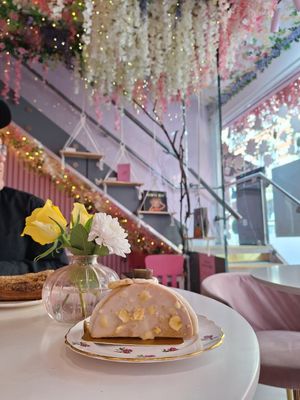 Macadamia and dandelion at Cream Dream in London