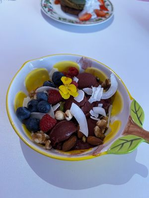 Acai bowl at Cream Dream in London