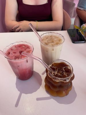 Iced chai latte, iced pink chai, strawberry bumble at Cream Dream in London