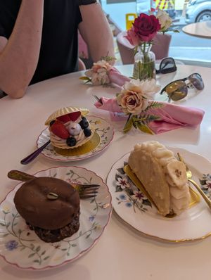 Anna Coffee Caramel (tiramisu reimagined), Dandy Macadamia & More Margo (rose cream & lychee in a white chocolate shell with a berry pearl) at Cream Dream in London