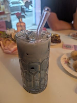 Blue matcha soy latte at Cream Dream in London