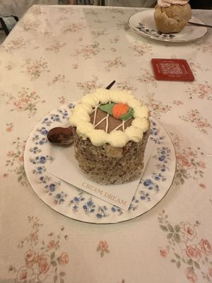 Kyiv cake  at Cream Dream - Covent Garden in London