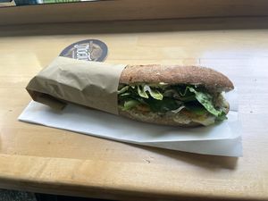 no-chick‘n nugget sandwich (4.20€)  at Bamboo Vegan Cafe in Athens