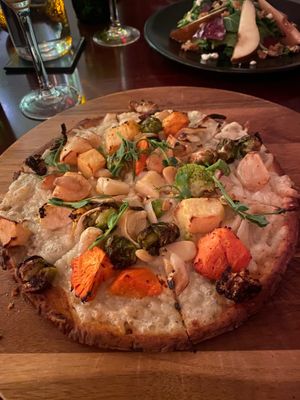 Vegetarian flatbread with vegan mozzarella at Alter House Restaurant & Bar in Clarks Summit