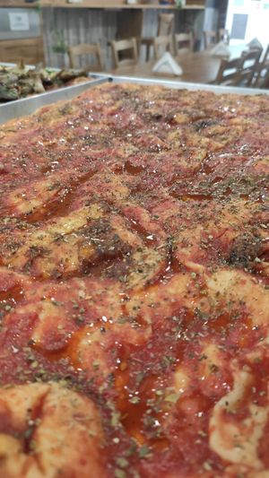 Pizza rossa at Tajo in Udine