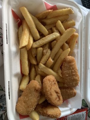 Gf nuggets & fries   at Hank's Dirty in Cambridge