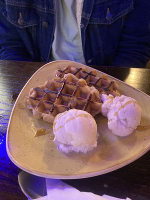   at Hank's Dirty in Cambridge