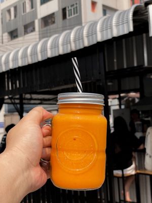 Bunny Hop at Daily Snap Smoothies in Chiang Mai