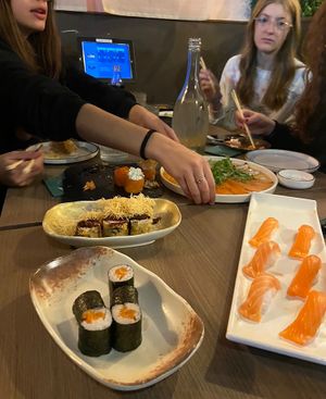 verschiedene Varianten Sushi  at Mayumi Sushi Fusion in Bari