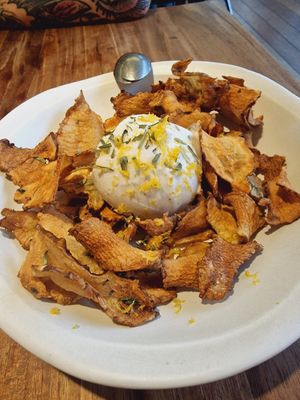 Jerusalem artichoke fries-amazing!!!! at Ferments - 퍼멘츠 in Seoul