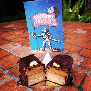 "Mars" ice cream bar (vanilla, caramel, chocolate) at LA RAWTISSERIE in Antibes