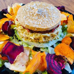 "NO chicken & mayo"  Burger at LA RAWTISSERIE in Antibes