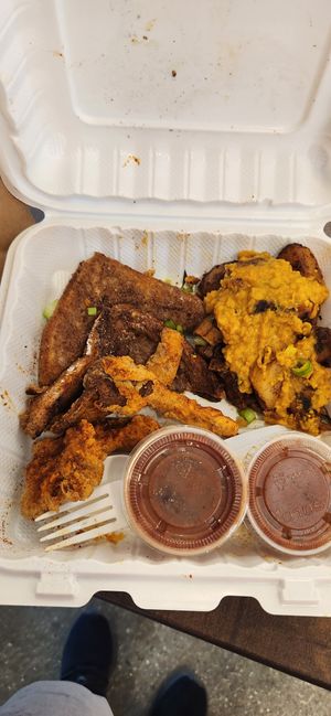 Half way through I stopped to take a picture, lol. French toast, fried oyster mushrooms,  potatoes,  and vegan egg scramble (I poured on top of the potatoes it didn't come that way at Mush - Pop-Up in Brentwood