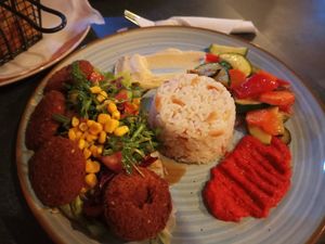 Falafelteller mit Reis at Saray in Ravensburg