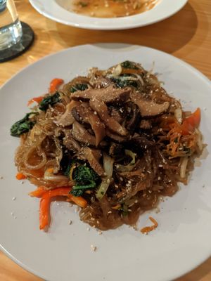 Japche de shiitake (sin huevo) at Kim's Bap in Sevilla