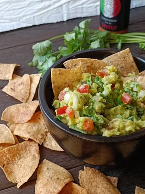 Chips & Guacamole at La Cocina Mexicana in Abang