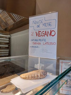 Vegan Panzerotto Ingredients at Porta Portello Portami Via in Padua
