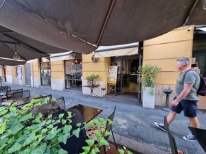 Front and entrance at Ops Cucina Mediterranea in Rome