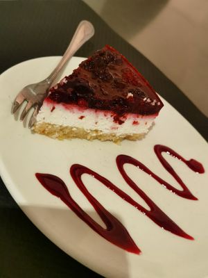 Berries Cheesecake at Ops Cucina Mediterranea in Rome