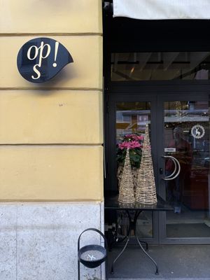Entrance  at Ops Cucina Mediterranea in Rome