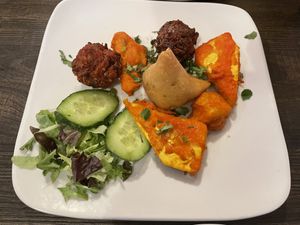 Mixed vegetarian starters   at Diwali Palace in Bussum