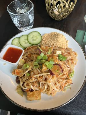 Pad thai  at TAKE in Mechelen